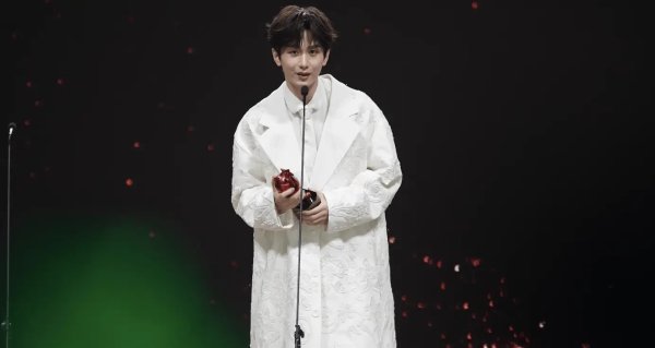 今日云策 星汇天姬总裁梁婷：没赚成毅一分钱，尹正是唯一赚钱签约演员