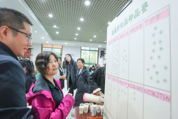 博兴优配 场面 | 58种生菜同台竞\